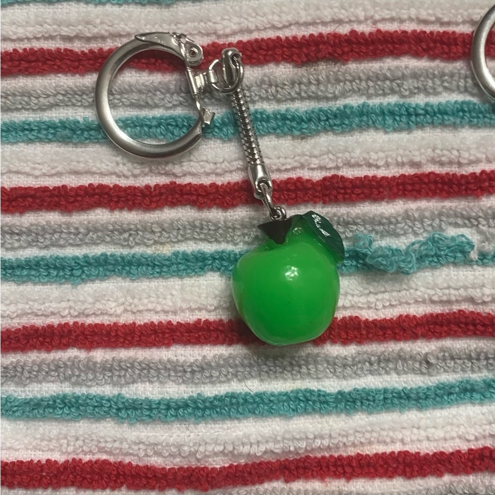 Green apple keychain